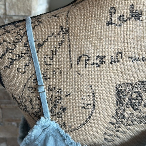 Aemi + Co blue gray raw edge adjustable strap hi-lo vneck blouse layering tank - Picture 6 of 9